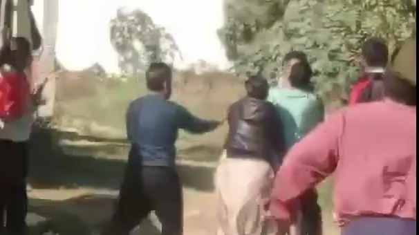 मेरठ में जमीन विवाद: लाठी-डंडों से हुई जमकर मारपीट, तीन घायल