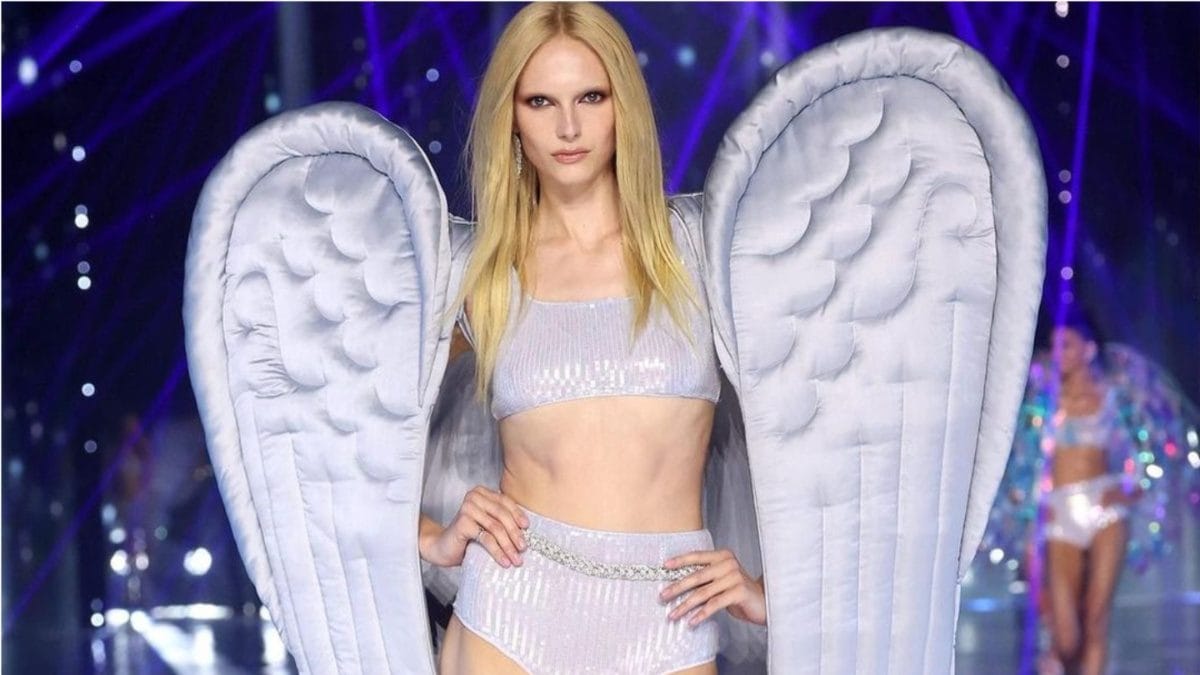 विक्टोरिया सीक्रेट फैशन शो: ट्रांसजेंडर मॉडल्स ने रचा इतिहास