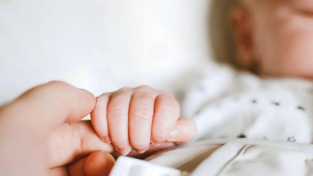 मथुरा में सरकारी सेल्टर होम में बच्ची की मौत: जांच के आदेश