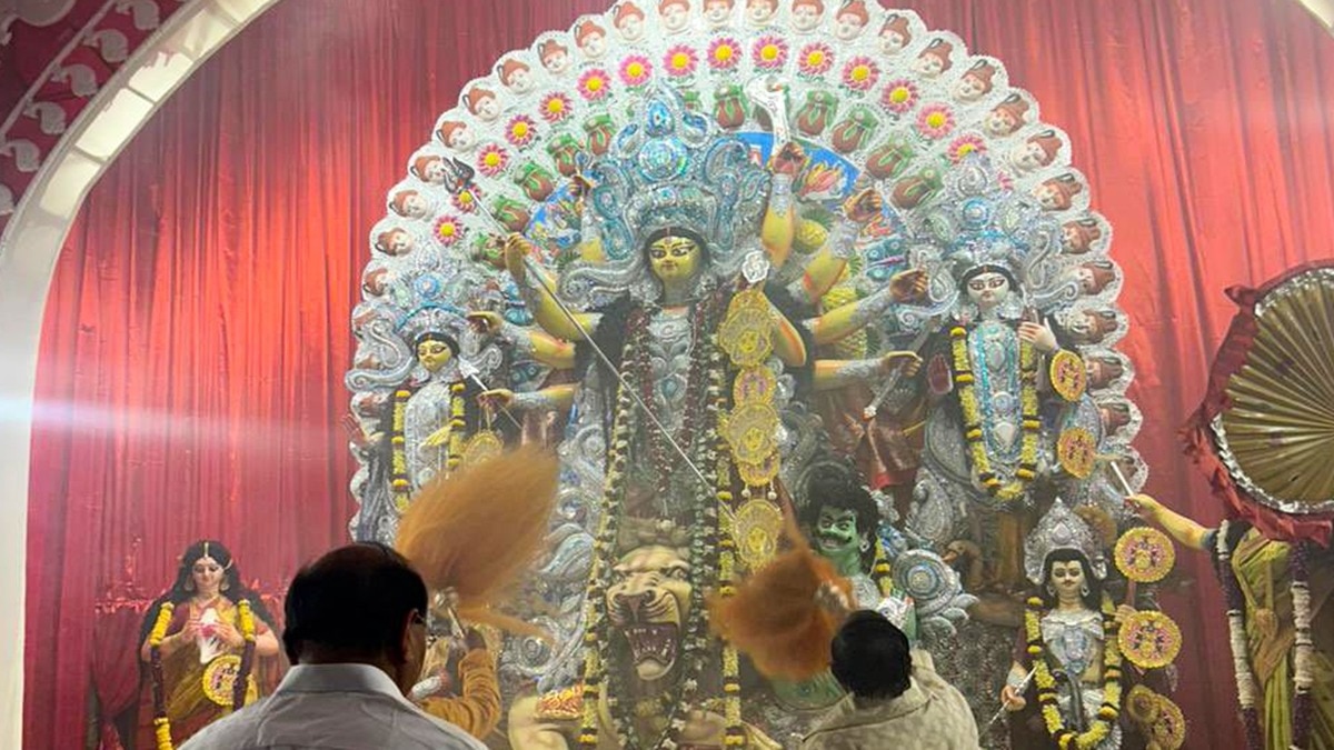 दिल्ली में VIP संस्कृति बनाम जनता: उपराज्यपाल का दौरा और उसके बाद का विवाद