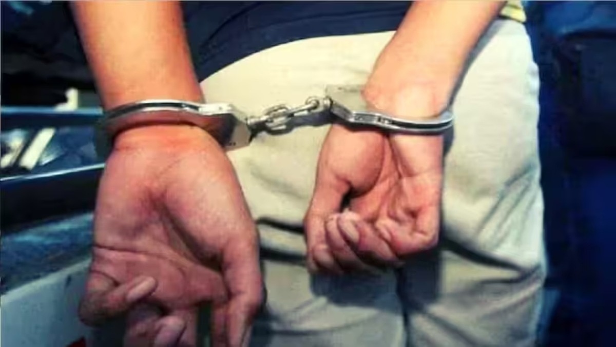 महिला बाउंसर से शादी का झांसा देकर रेप और ठगी: आरोपी गिरफ्तार