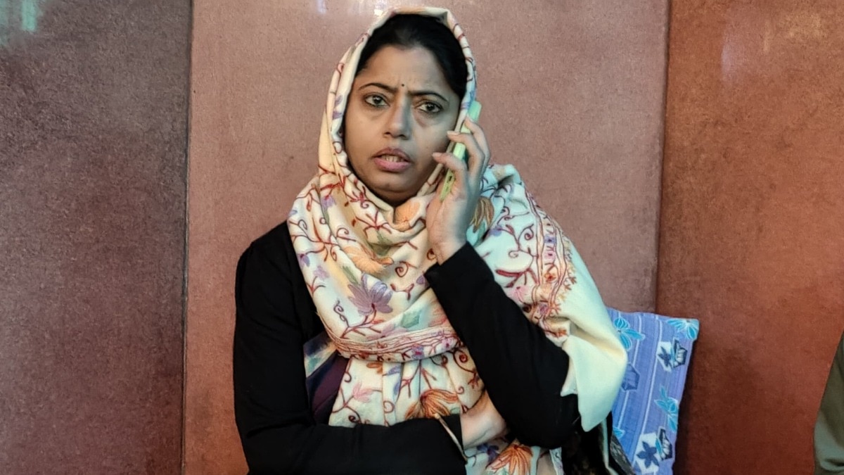 पल्लवी पटेल का धरना: यूपी में प्रवक्ताओं की नियुक्ति में भारी घोटाला?