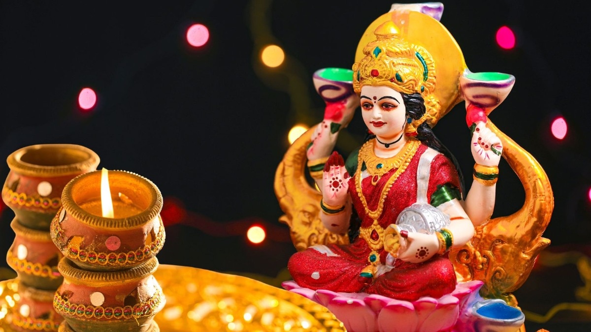 दीपावली की रात: धन-संपत्ति और समृद्धि का अनोखा अवसर!